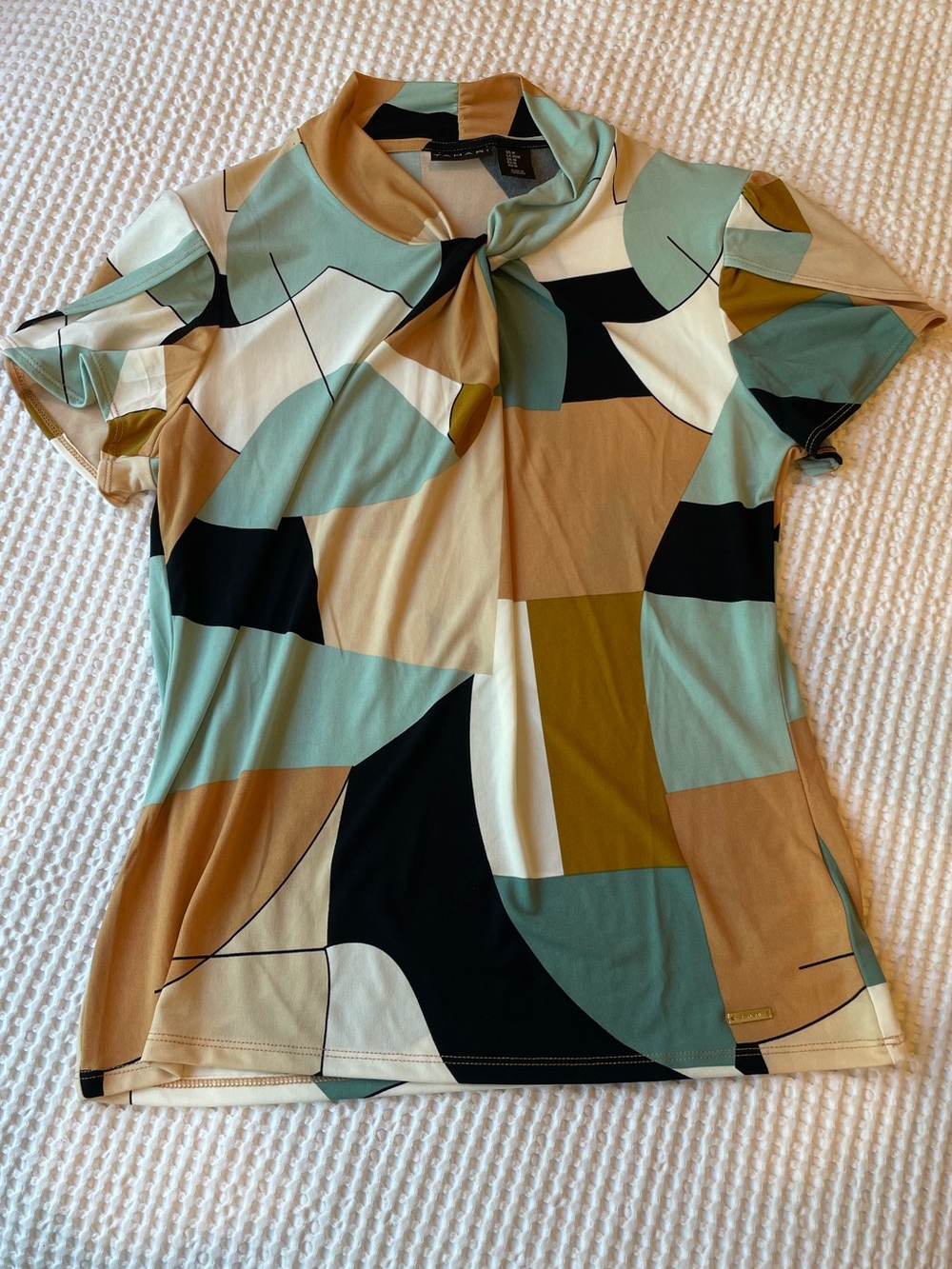 Tahari Geometric Short Sleeve Blouse EUC - size Medium